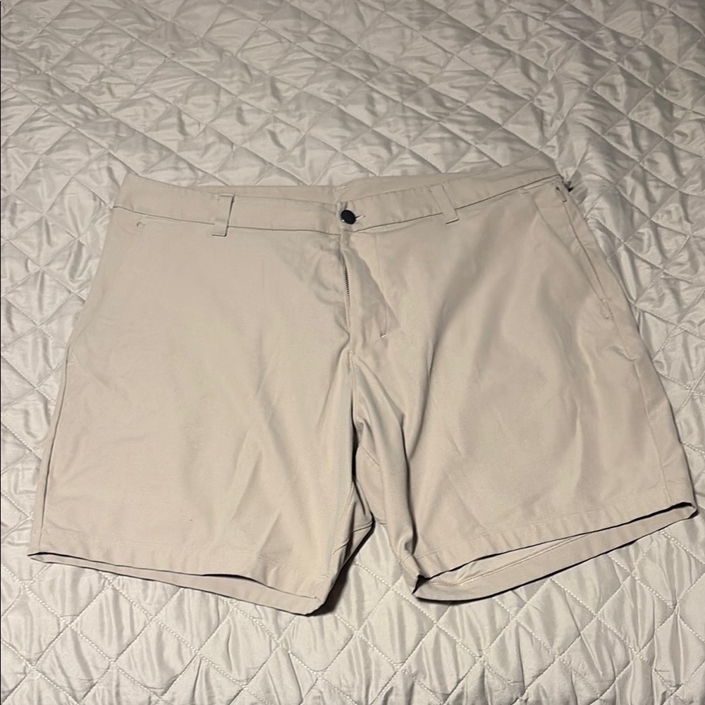 Beige shorts with Black Lining 7in inseam lululemon commission shorts